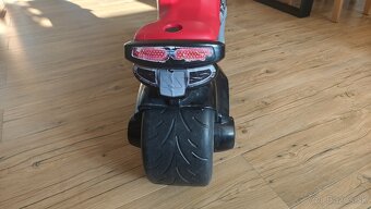 Motorka odrážadlo - 6