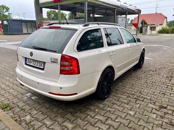 Skoda Octavia RS 2.0 TDI - 6