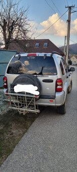 Jeep cherokee Liberty kj 2,8crd - 6