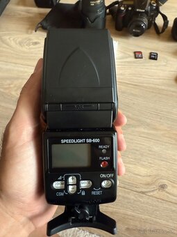 NIKON D90 s bohatým príslušenstvom - 6