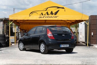 Hyundai i30 CW 1.6 CRDi -Len 142tis. KM- 116k Comfort - 6