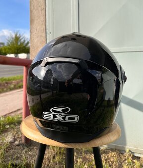 Predám vyklápaciu moto prilbu - 6