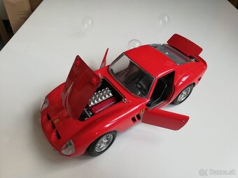 1:18 FERRARI 250 GTO Bburago - 6
