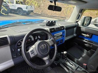 Toyota FJ Cruiser V6 4x4 automat - 6