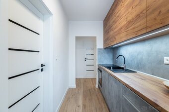 2,5 izbový byt s výťahom a balkónom Stred - 6