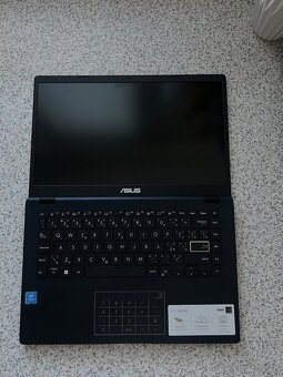 ASUS VivoBook E410MA – ľahký notebook na prácu, školu aj fil - 6