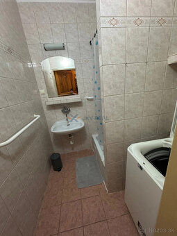 Prenajmem 2,5-izb. byt - 6