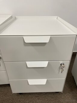 Ikea zasuvkova skrinka TROTTEN - 6