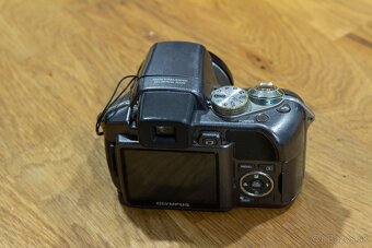 Olympus sp550uz - 6