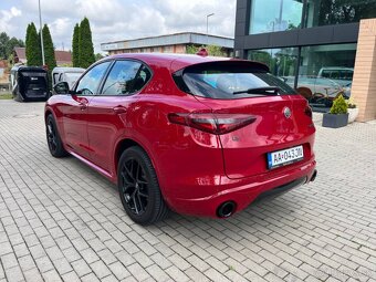 Alfa Romeo Stelvio Veloce Q4 2021 - 6