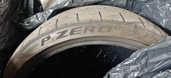 Pirelli P Zero 235/35R19 - 6