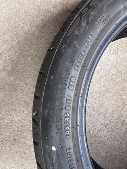 Predám letne pneu CONTINENTAL 205/45 R17 - 6