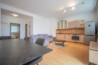 Predaj: 3 izbový byt 76 m2, Petržalka, Bratislava - 6