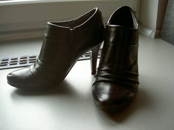 Predam cizmicky,vel.35/36 + dalsie clenkove GRATIS - 6