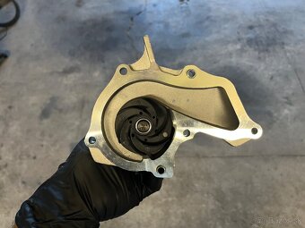 Ford, Volvo Mazda. Nová sada rozvodov Bosch s vodnou pumpou - 6