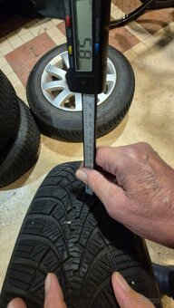 Predam VW elektrony 15" 5x112 so zimnými gumami goodyear - 6