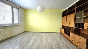 1 izbový byt v Bratislave - Petržálke, 36m2, čiastočná rekon - 6