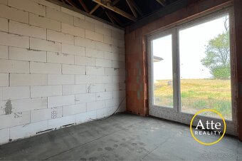 Slnečná priestranná 4i vila vo Voderadoch s 2-garážou - 6