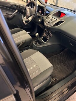 Ford fiesta - 6