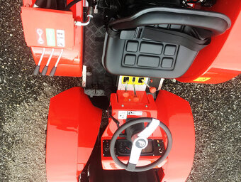 Malotraktor AGT 960 R - otočné pracovisko, 50 HP - 6
