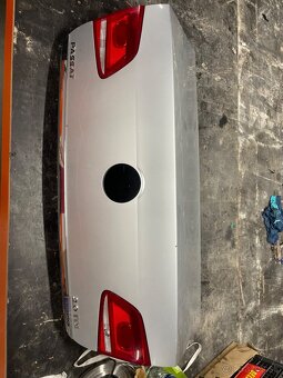 zadny kufor passat b7 sedan - 6