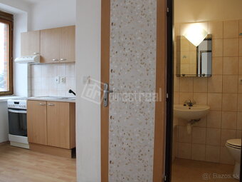 Jednoizbový byt neďaleko centra Zvolena - 6