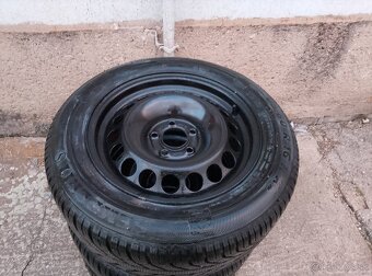 Predám Zimné pneumatiky Na plech Disky 5x112 R16 - 6