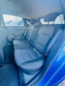 Kia Ceed 1.4 T-GDi FIRST EDITION , 103 kW, 2019, benzín - 6
