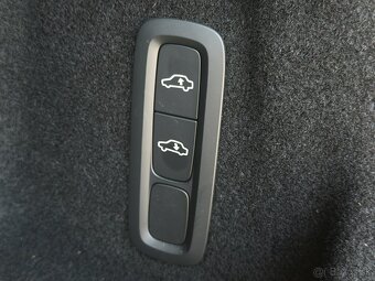 Volvo XC60 B5 R-Design - 6