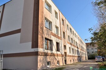 Zateplený tehlový byt s novými plastovými oknami, Veľké Kapu - 6