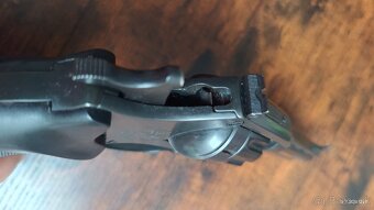 Flobert revolver ALFA 641 cal. 6mm - černý - 6