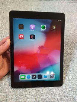 Apple iPad Air 64GB - 6