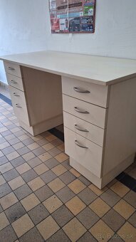 Manikérsky stôl - 6