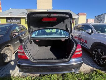 Mercedes-Benz E500 W211 (2003) – 225 kW - 6