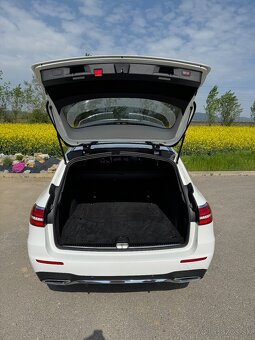 Mercedes Benz E220 AMG 4matic - 6