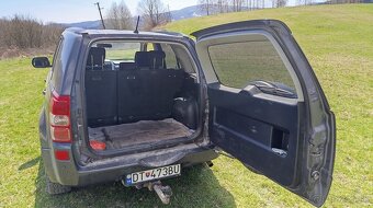 Suzuki Grand Vitara 1.9 - 6