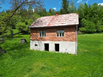 Na predaj, pozemok s domom v krásnom prostredí, Staškov - 6