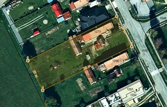 NA PREDAJ STARÝ GAZDOVSKÝ RODINNÝ DOM – NOVÁ POLHORA - 6