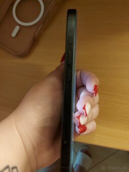 Iphone 16 - 6