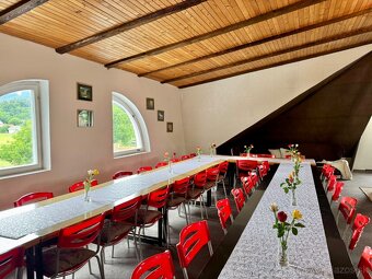 NA PREDAJ: Rozsiahla polyfunkčná budova v Pravenci - 6