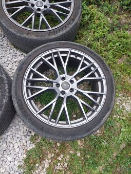 Predám elektróny 5x112 255/40 R21 letne - 6