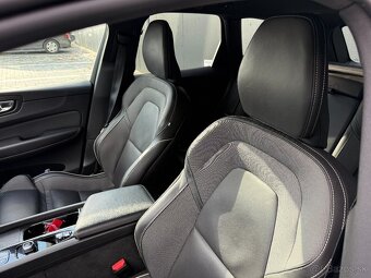 VOLVO XC60 B5 (P) 250hp R-Design AT8 AWD - 6