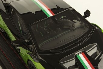 Lamborghini Huracán STO 10° | MR Collection 1/18 - 6