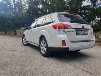 Subaru Outback 2.0D - 6