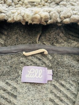 KRÁSNY KABÁT slovenskej značky LULL, PC 112 EUR - 6