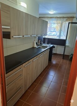 PREDÁM PRIESTRANNÝ 2 IZBOVÝ BYT VO VYHĽADÁVANEJ LOKALITE VO - 6