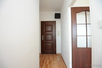 Slnečný 2 izbový byt s murovaným jadrom na predaj - 6