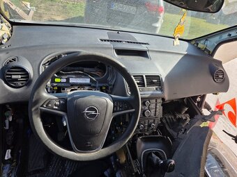 Opel Meriva B 1.4 benzin - 6