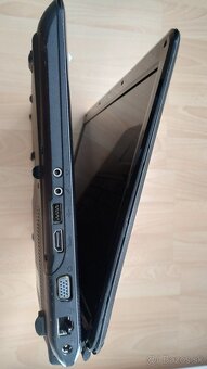 Predám notebook Asus - 6