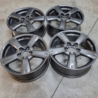 Hliníkové Toyota disky 5x114,3 R17 7J ET45 - 6